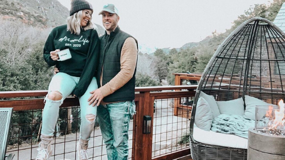 #BumpStyleApproved: Make Stylish Date Outfit in Our Sweatshirts That You Can Dress Up Or Down