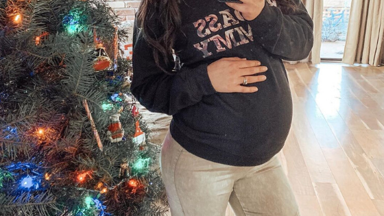 #BumpStyleApproved: Preggo Leggings Helps You Find The Perfect Holiday Outfit